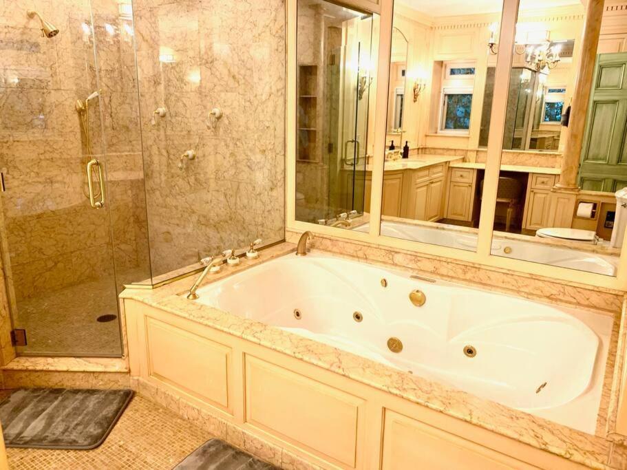 The Mansion At The Highlands Villa ฟอลล์ริเวอร์ ภายนอก รูปภาพ